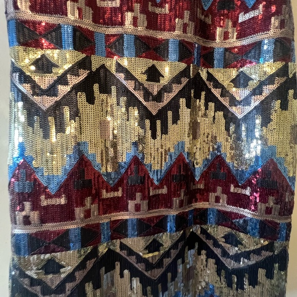 Everly Sequin Women's Aztec V-Neck Mini Shift Dress. NOWT - Medium - Picture 4 of 5